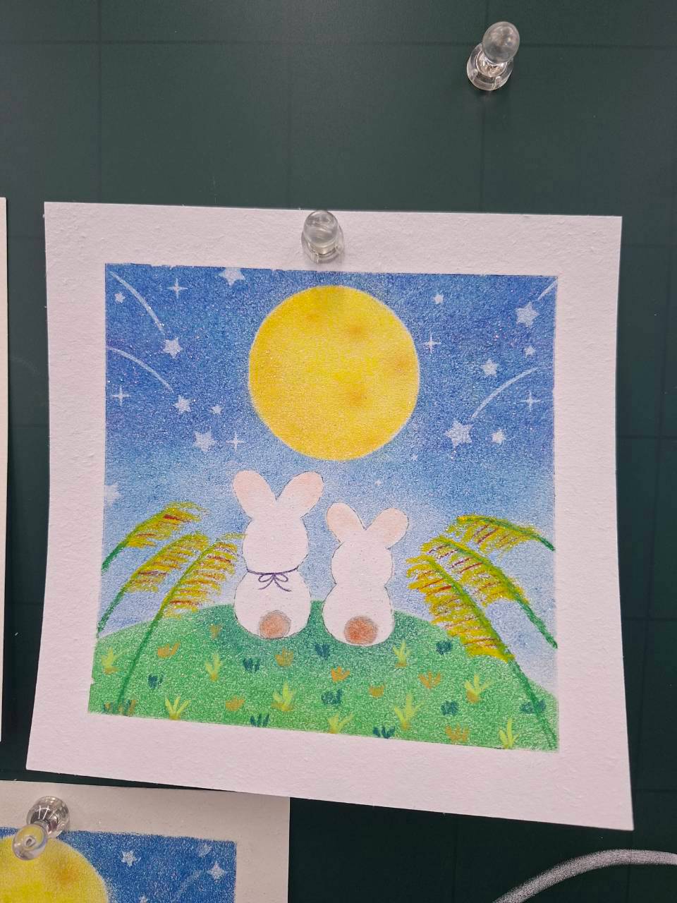 學員和諧粉彩作品：賞月兔子與流星